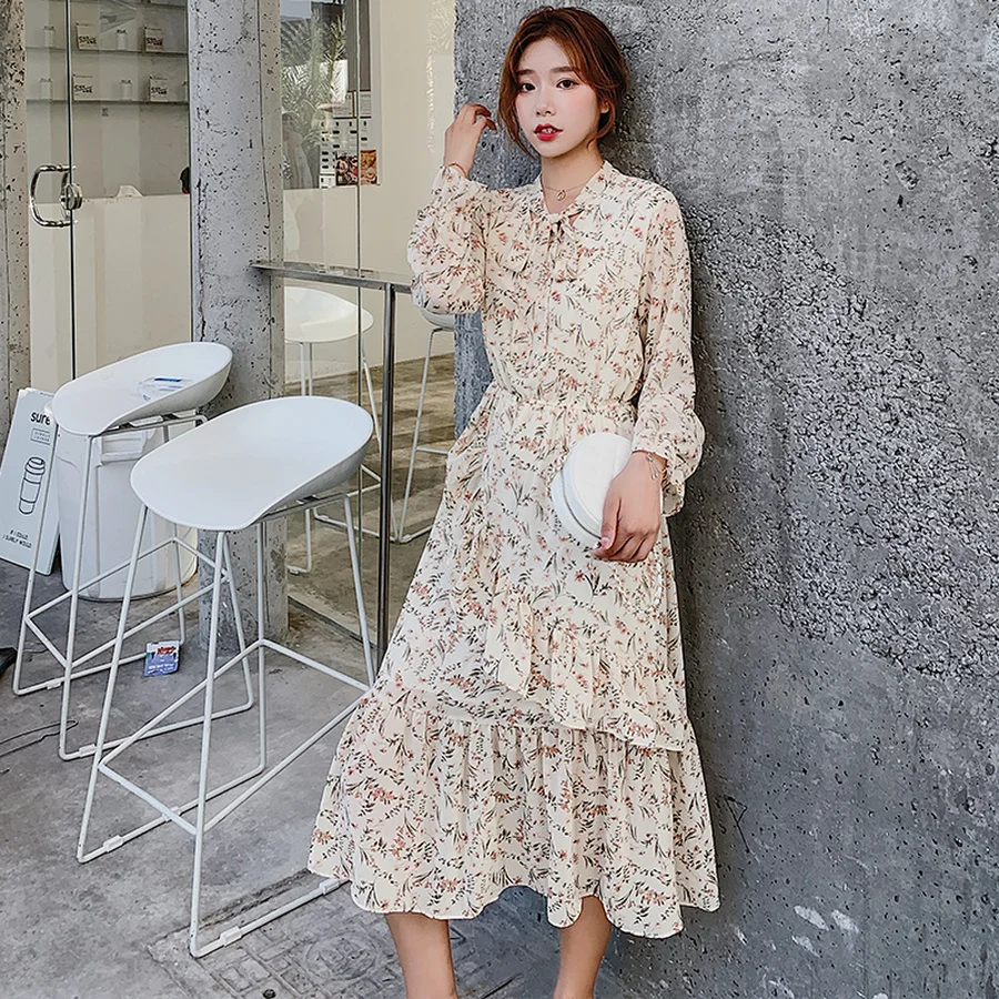 2022 Vintage Floral Chiffon Midi Dresses Autumn Winter New Plus Size Long Sleeve Maxi Dress Elegant Women Bodycon Party Vestidos
2022 Vintage Floral Chiffon Midi Dresses Autumn Winter New Plus Size Long Sleeve Maxi Dress Elegant Women Bodycon Party Vestidos