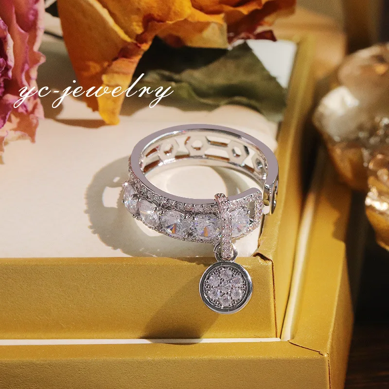 2022 Modern Light luxury Fashion Women Ring Trend White AAAA Crystal Zircon Engagement Design Rings Women Wedding Jewelry Gift
2022 Modern Light luxury Fashion Women Ring Trend White AAAA Crystal Zircon Engagement Design Rings Women Wedding Jewelry Gift
