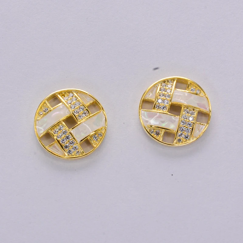 2021 Luxury Fashion Earrings Retro Wedding Engagement Exquisite Jewelry Women's Stainless Steel Jewelry Earrings Gift Wholesale 
2021 Luxury Fashion Earrings Retro Wedding Engagement Exquisite Jewelry Women's Stainless Steel Jewelry Earrings Gift Wholesale