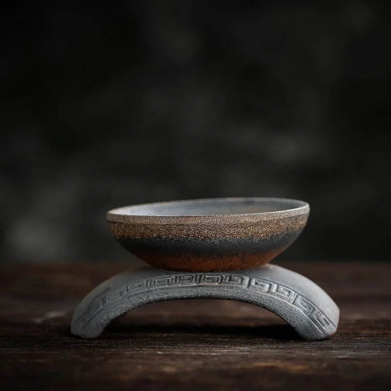 Japanese stoneware tea leak handmade retro belt filter tea tea leak Kung Fu tea ceremony accessories
Japanese stoneware tea leak handmade retro belt filter tea tea leak Kung Fu tea ceremony accessories