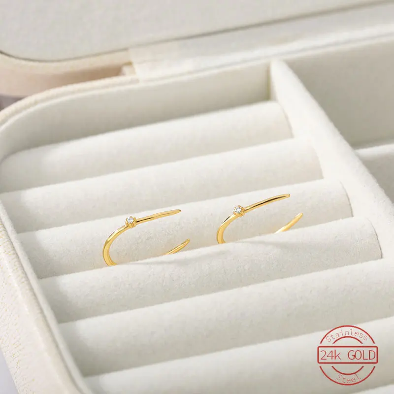 Charm Round Stainless Steel Earrings Women Minimalist Cute Small Zircon Glamour Earrings For Women 2020 Gifts Baroque Jewelry
Charm Round Stainless Steel Earrings Women Minimalist Cute Small Zircon Glamour Earrings For Women 2020 Gifts Baroque Jewelry
