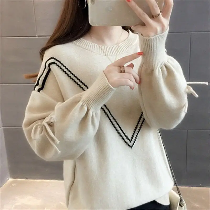 Internet Celebrity Low-Neck Sweater Women 's New 2020 Bowknot Loose Bottoming Sweater Top for Women Autumn and Winter
Internet Celebrity Low-Neck Sweater Women 's New 2020 Bowknot Loose Bottoming Sweater Top for Women Autumn and Winter