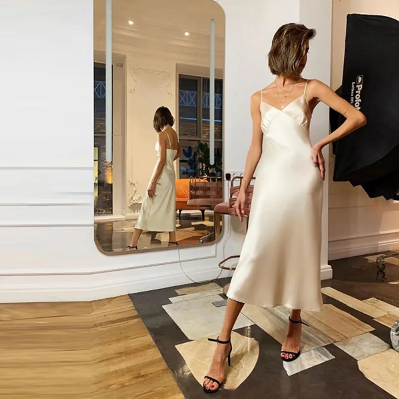Dress Satin Deep V Neck Women Sexy Solid Straight Party Elegant Dresses Female Spaghetti Strap Casual Long Dress Summer 2021
Dress Satin Deep V Neck Women Sexy Solid Straight Party Elegant Dresses Female Spaghetti Strap Casual Long Dress Summer 2021