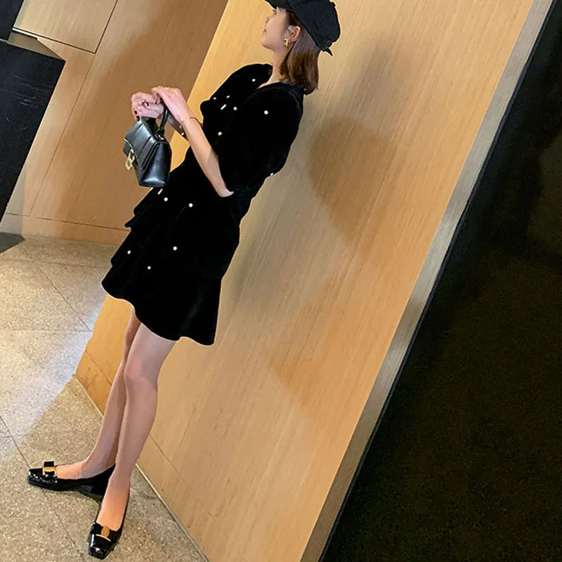 Hot Sell Slip-On Metal Buckle Square Toe Burgundy Patent Leather Casual Black Red Beige Mary Jane Shoes For Woman Spring Autumn
Hot Sell Slip-On Metal Buckle Square Toe Burgundy Patent Leather Casual Black Red Beige Mary Jane Shoes For Woman Spring Autumn