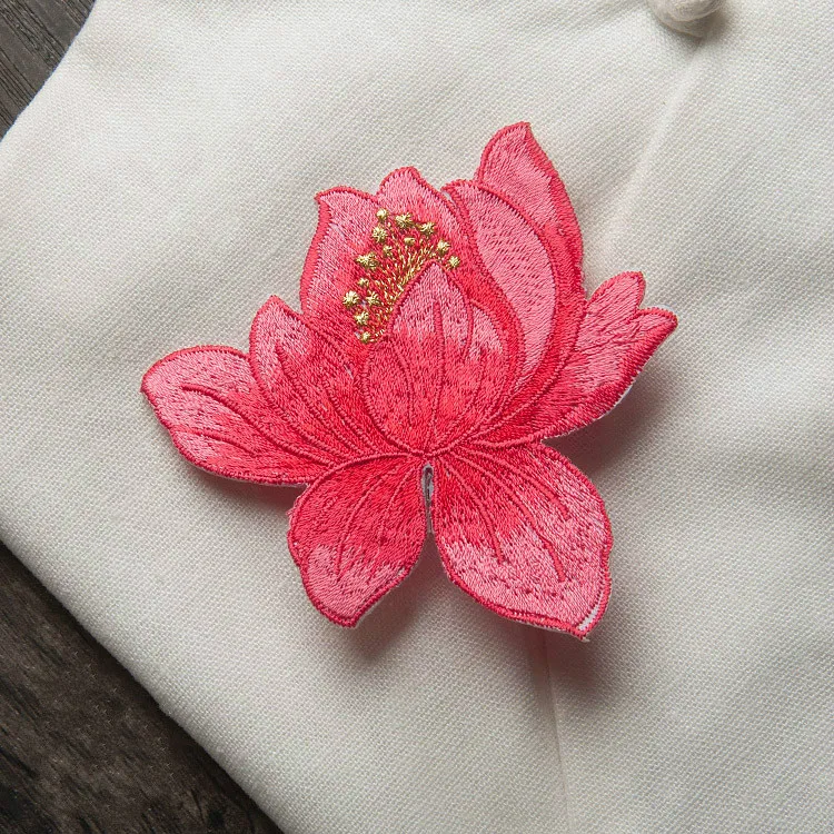 1Pcs Lotus Embroidery Iron on Sew on Patches for Clothing Appliqued DIY Hat Coat Dress Pants Accessories Cloth Sticker
1Pcs Lotus Embroidery Iron on Sew on Patches for Clothing Appliqued DIY Hat Coat Dress Pants Accessories Cloth Sticker