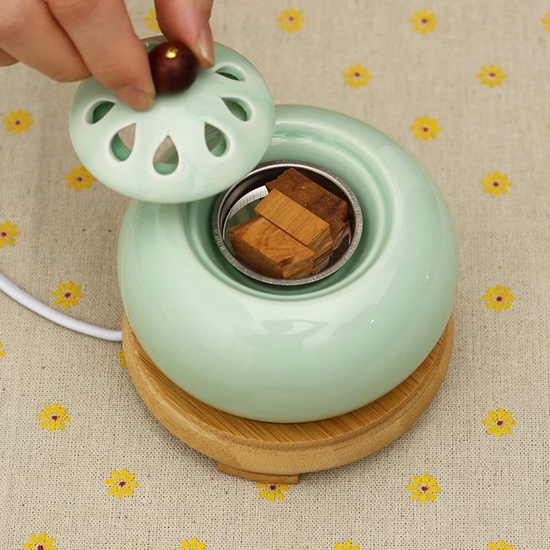 Modern Electrical Incense Burner Household Essential Oil Aroma Diffuser Ceramic Living Room Arabic Censers Constant Temperature
Modern Electrical Incense Burner Household Essential Oil Aroma Diffuser Ceramic Living Room Arabic Censers Constant Temperature