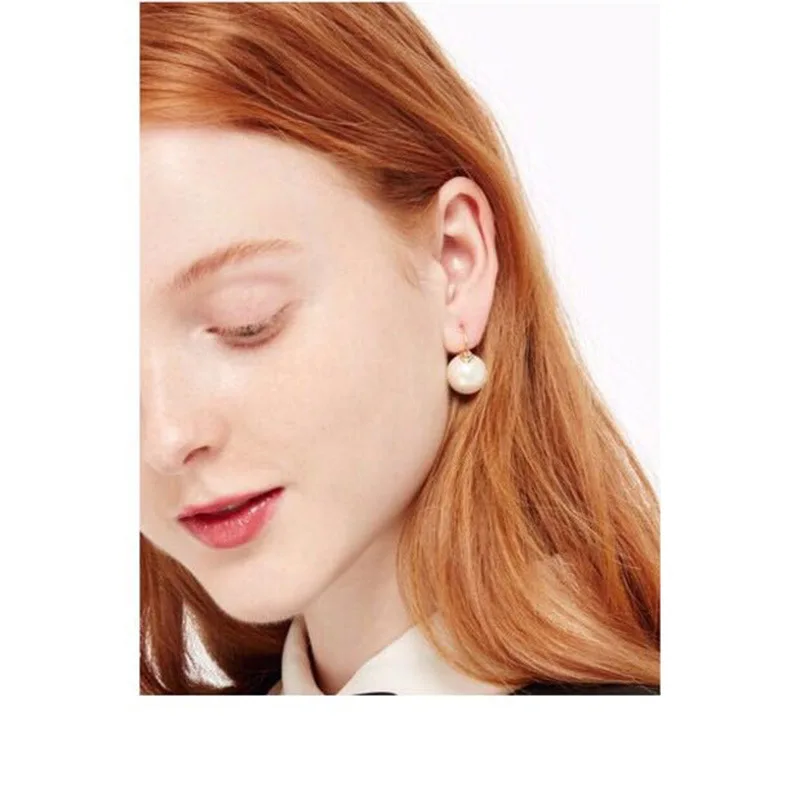 European and American Style Baroque Retro Exaggerated Gray Pearl Earrings Elegant Earrings
European and American Style Baroque Retro Exaggerated Gray Pearl Earrings Elegant Earrings