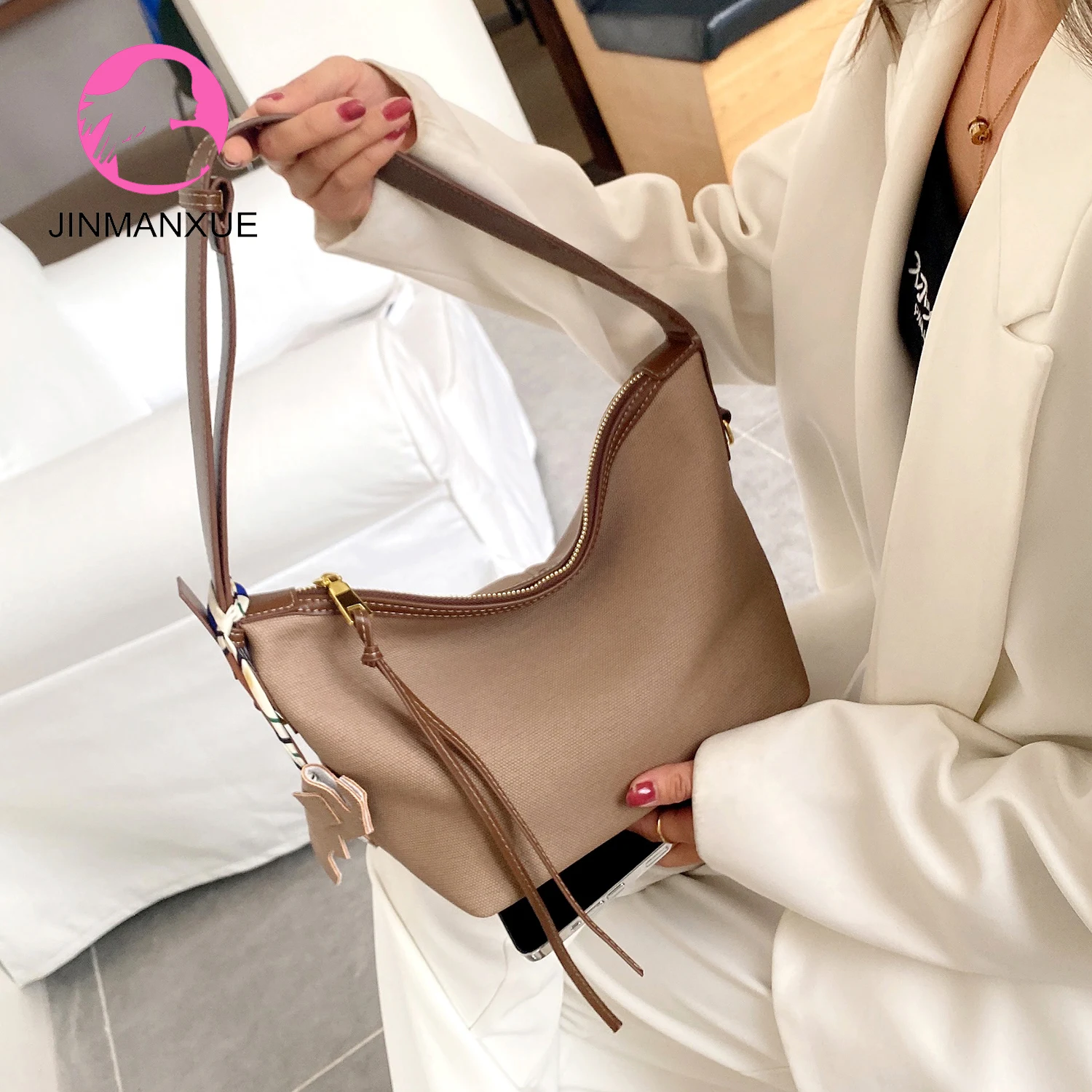 Causual Messenger Top-Handle Bags Women Shoulder Bags Oxford Cloth Handbags and Purses Large Capacity Fashion Women's Tote Bag
Causual Messenger Top-Handle Bags Women Shoulder Bags Oxford Cloth Handbags and Purses Large Capacity Fashion Women's Tote Bag
