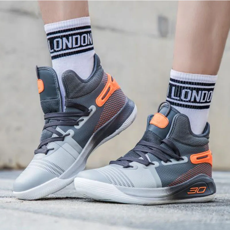Men's leisure sports shoes breathable wear casual shoes high top six generations of youth basketball shoes outdoor student runni
Men's leisure sports shoes breathable wear casual shoes high top six generations of youth basketball shoes outdoor student runni