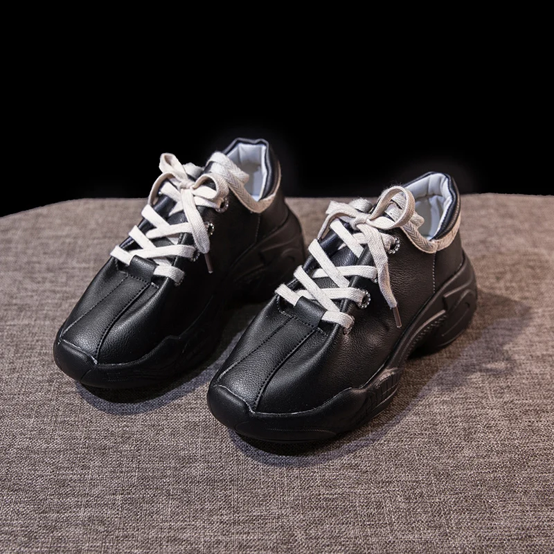 Spring New White Sneakers Women Soft High Quality Trendy Comfortable Women's Casual Fashion Platform Shoes Tenis Feminino W34-60
Spring New White Sneakers Women Soft High Quality Trendy Comfortable Women's Casual Fashion Platform Shoes Tenis Feminino W34-60
