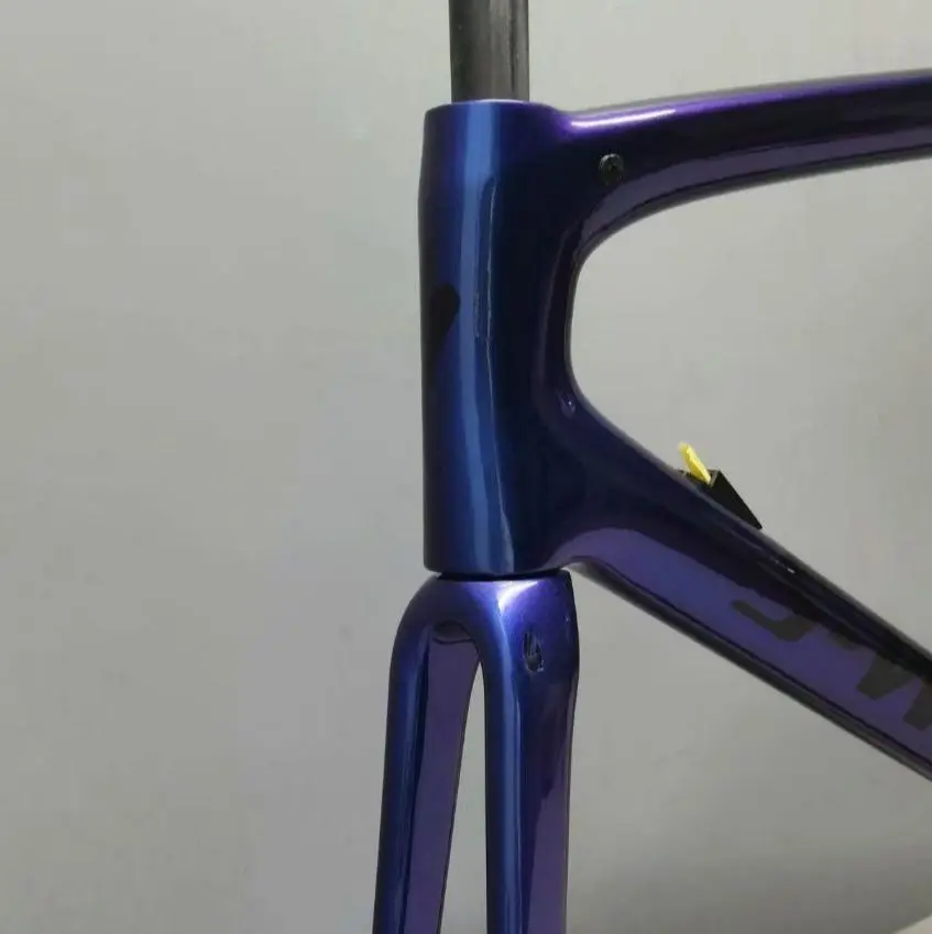 2022 New quadro carbono mtb 29 gravel frame bike frame SL7 Venge Carbon Frame 18 Colors Road Bike T1100 UD Carbon Bicycle Frame
2022 New quadro carbono mtb 29 gravel frame bike frame SL7 Venge Carbon Frame 18 Colors Road Bike T1100 UD Carbon Bicycle Frame