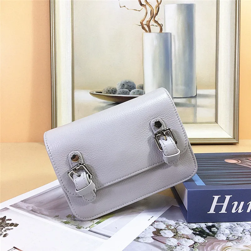 Genuien leather mini sacthel Bag Cowhide cross body Shoulder-Bag vintage style new arrival high quality
Genuien leather mini sacthel Bag Cowhide cross body Shoulder-Bag vintage style new arrival high quality