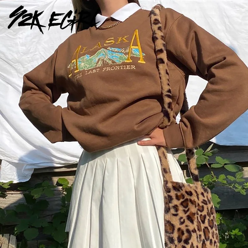 Y2K EGIRL Indie Aesthetics Pattern and Letter Embroidery Brown Sweatshirts Vintage Crewneck Long Sleeve Oversize Top 90s Fashion
Y2K EGIRL Indie Aesthetics Pattern and Letter Embroidery Brown Sweatshirts Vintage Crewneck Long Sleeve Oversize Top 90s Fashion