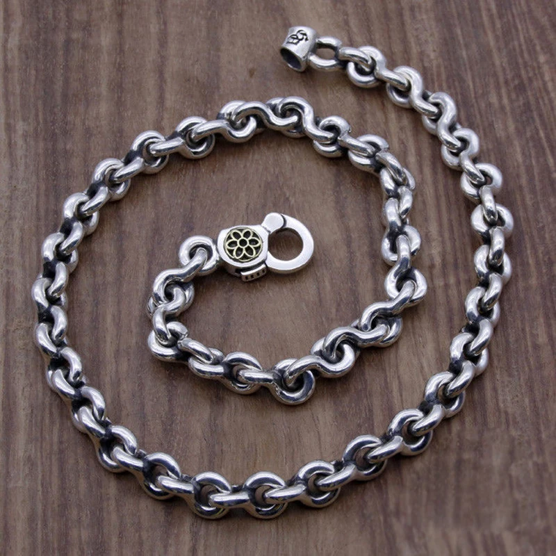 New Domineering Cherry Blossom Clasp Thick Necklace Silver Figure 8 Chain Handmade Male Necklace Jewelry Accessories
New Domineering Cherry Blossom Clasp Thick Necklace Silver Figure 8 Chain Handmade Male Necklace Jewelry Accessories