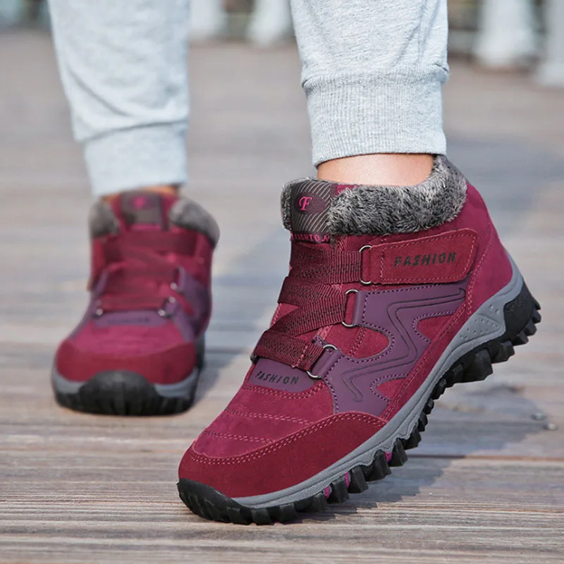 Autumn and winter elderly Plush thermal cotton shoes men and women mountaineering shoes non slip thickened sports shoes
Autumn and winter elderly Plush thermal cotton shoes men and women mountaineering shoes non slip thickened sports shoes