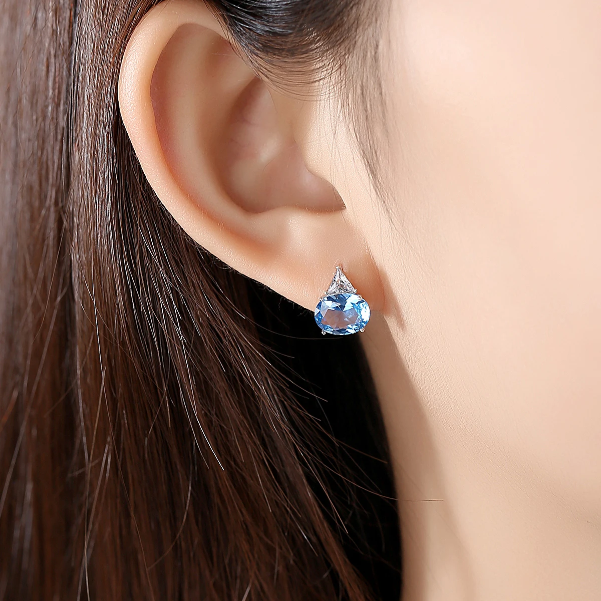 SANYU Created Sapphire Water Drop Design Stud Earrings Sterling 925 Silver Earrings For Women Pendientes Mujer Moda SE0427
SANYU Created Sapphire Water Drop Design Stud Earrings Sterling 925 Silver Earrings For Women Pendientes Mujer Moda SE0427