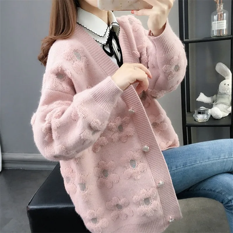 Korean V-Neck Long Sleeve Knit Sweater Women Tops Autumn Loose Pink Blue Beige Mid Length Knitted Cardigans Jacket Coat Female
Korean V-Neck Long Sleeve Knit Sweater Women Tops Autumn Loose Pink Blue Beige Mid Length Knitted Cardigans Jacket Coat Female