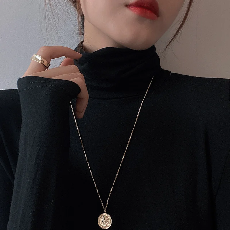 2021 European and American fashion personality retro beauty head round pendant light luxury high-end lady necklace
2021 European and American fashion personality retro beauty head round pendant light luxury high-end lady necklace