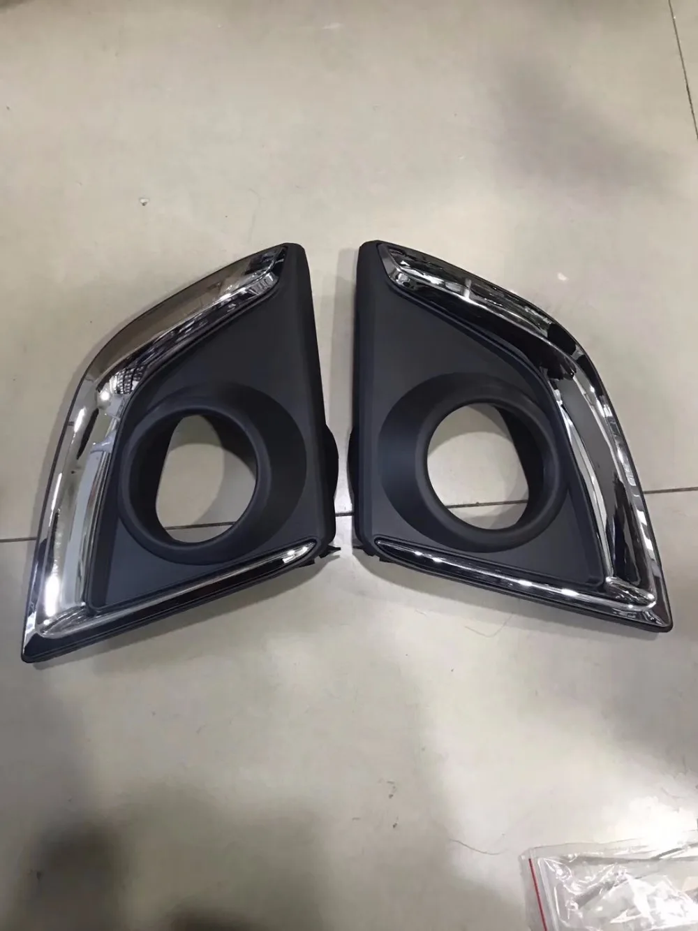 Eosuns Halo Fog Lamp for Isuzu D-max 2016, with Fog Lamp Cover Grilles, Bulb, Wire, House and Switch
Eosuns Halo Fog Lamp for Isuzu D-max 2016, with Fog Lamp Cover Grilles, Bulb, Wire, House and Switch