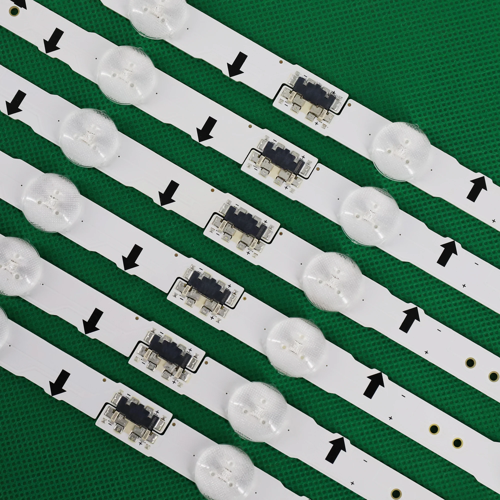 LED backlight strip 12 lamp for Samsung 50"TV D4GE-500DCA-R2 D4GE-500DCB-R2 UE50H6350 UN50J5500AF UE50H6200 UE50H5000 UE50H5030
LED backlight strip 12 lamp for Samsung 50"TV D4GE-500DCA-R2 D4GE-500DCB-R2 UE50H6350 UN50J5500AF UE50H6200 UE50H5000 UE50H5030