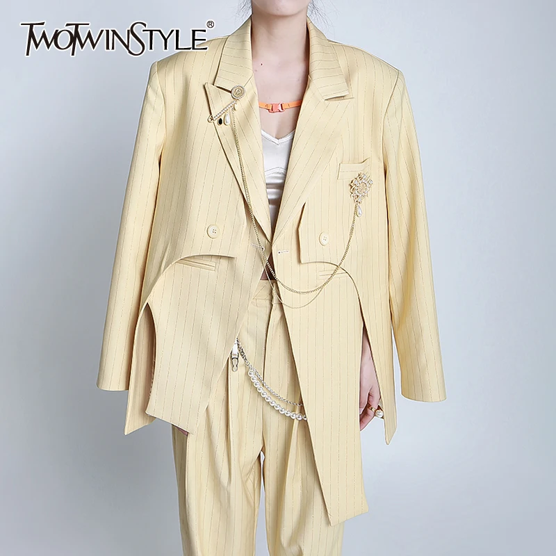 TWOTWINSTYLE Irregular Hem Women's Coat For Female Lapel Collar Long Sleeve Loose Patchwork Print Strap For Female Coats
TWOTWINSTYLE Irregular Hem Women's Coat For Female Lapel Collar Long Sleeve Loose Patchwork Print Strap For Female Coats