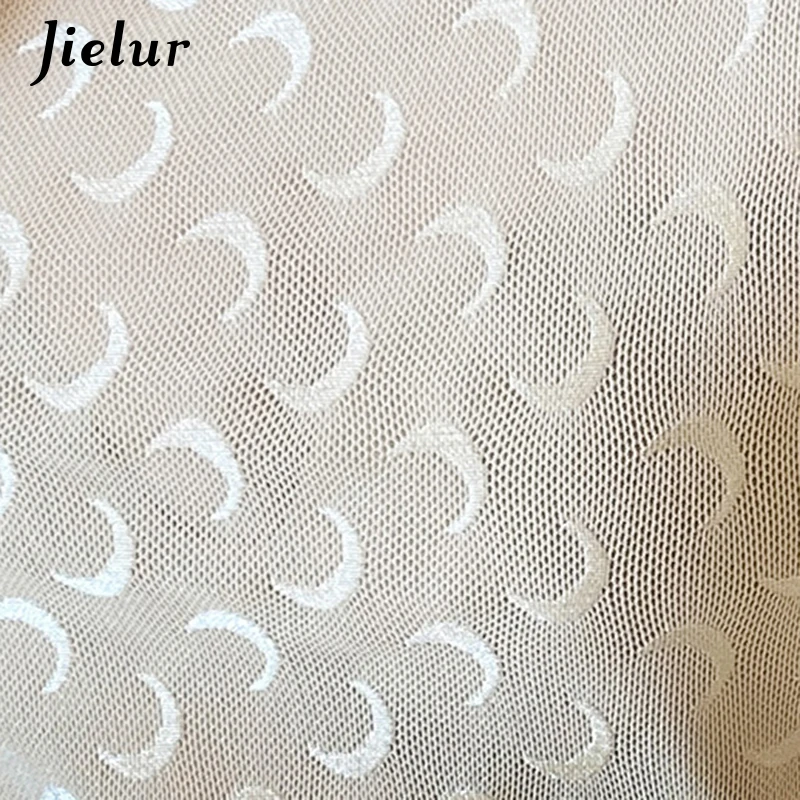 Jielur New Sexy Stand Collar Woman T-shirts Top Lace Moon Printed Oversized M-3XL Long Sleeve Black White Tee shirts Femme 2021
Jielur New Sexy Stand Collar Woman T-shirts Top Lace Moon Printed Oversized M-3XL Long Sleeve Black White Tee shirts Femme 2021