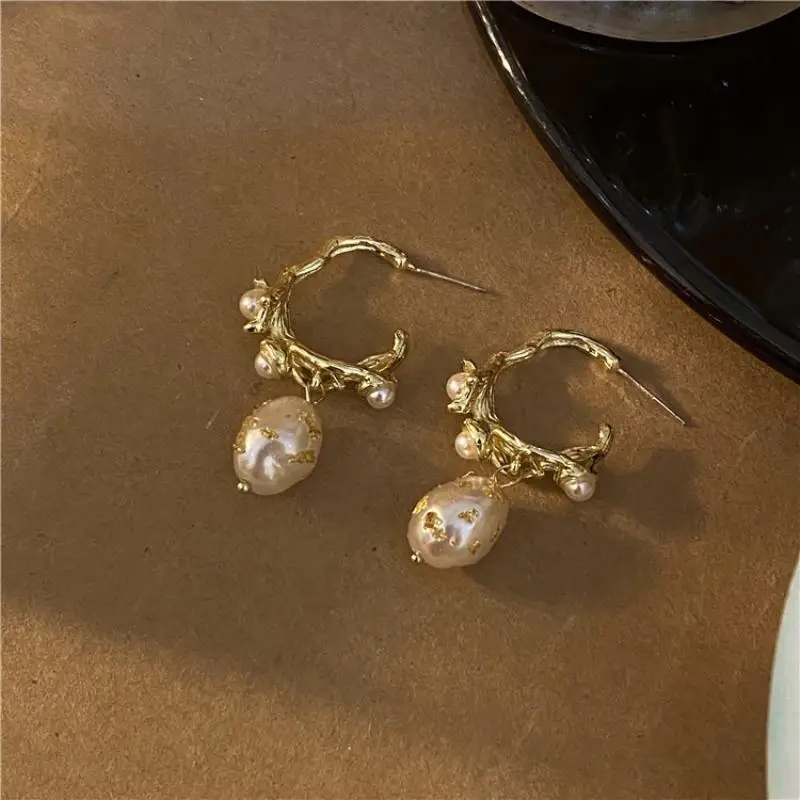 Pearl Earrings Korean Temperament High Sense of Luxury Earrings Vintage Court Temperament Earrings Female 2021 New
Pearl Earrings Korean Temperament High Sense of Luxury Earrings Vintage Court Temperament Earrings Female 2021 New