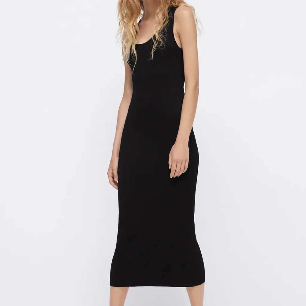 XIKOM 2021 Women Black Sling Square Collar Sleeveless Pullover Knitwear Dress Female Vintage Sexy Slim Knitwear Sweater Dress
XIKOM 2021 Women Black Sling Square Collar Sleeveless Pullover Knitwear Dress Female Vintage Sexy Slim Knitwear Sweater Dress