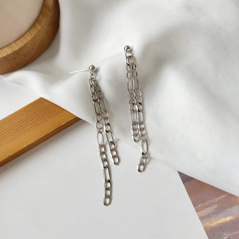 S925 needle Women Jewelry Chain Earrings Popular Design Silvery Plating Metal Dangle Drop Earrings For Party Gifts Wholesale
S925 needle Women Jewelry Chain Earrings Popular Design Silvery Plating Metal Dangle Drop Earrings For Party Gifts Wholesale