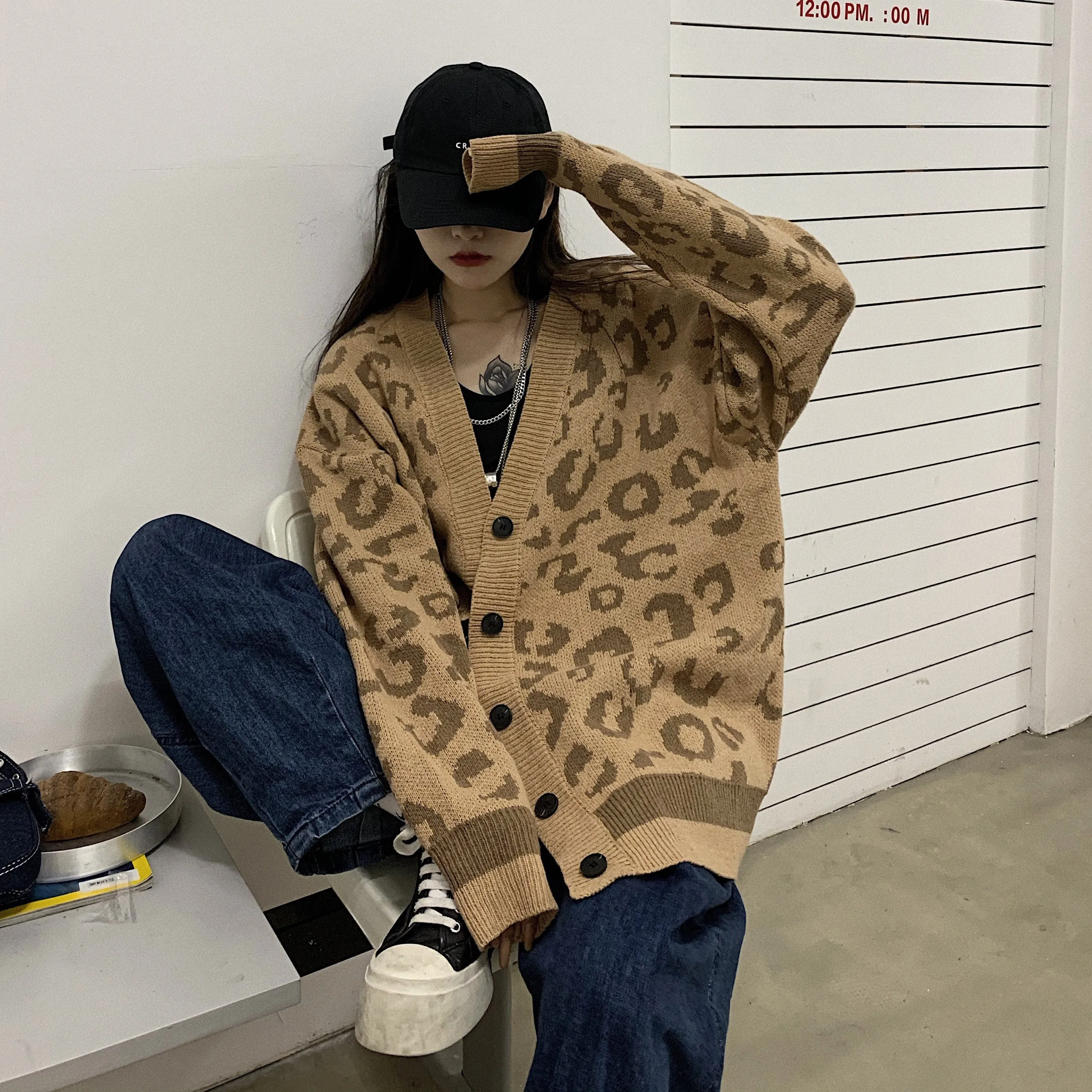 Leopard Sweater Knitted Cardigan Jacket Women Fall Winter Loose Tops Coat Street Style Casual Outerwear Female Sweaters Clothing
Leopard Sweater Knitted Cardigan Jacket Women Fall Winter Loose Tops Coat Street Style Casual Outerwear Female Sweaters Clothing