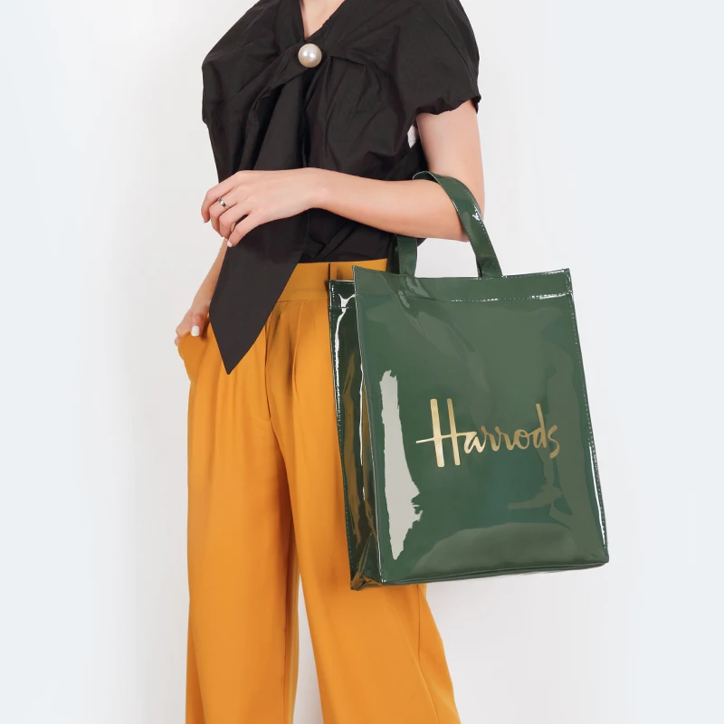 Women's Fashion Designer Brand Shoulder Shopper Tote Handbag Girl's Wahterproof Eco Friendly Print Reusable PVC Shopping Purse
Women's Fashion Designer Brand Shoulder Shopper Tote Handbag Girl's Wahterproof Eco Friendly Print Reusable PVC Shopping Purse