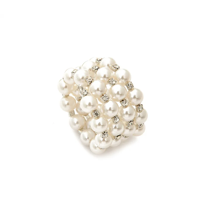 Pearl metal napkin ring European-style high-end dining table setting family party reception Western food decorations
Pearl metal napkin ring European-style high-end dining table setting family party reception Western food decorations