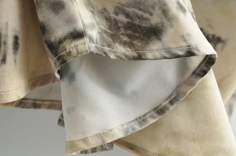 Summer 2021 Women's Loose Lapel Double-pocket Printed Short-sleeved Single-breasted Loose Shirt
Summer 2021 Women's Loose Lapel Double-pocket Printed Short-sleeved Single-breasted Loose Shirt