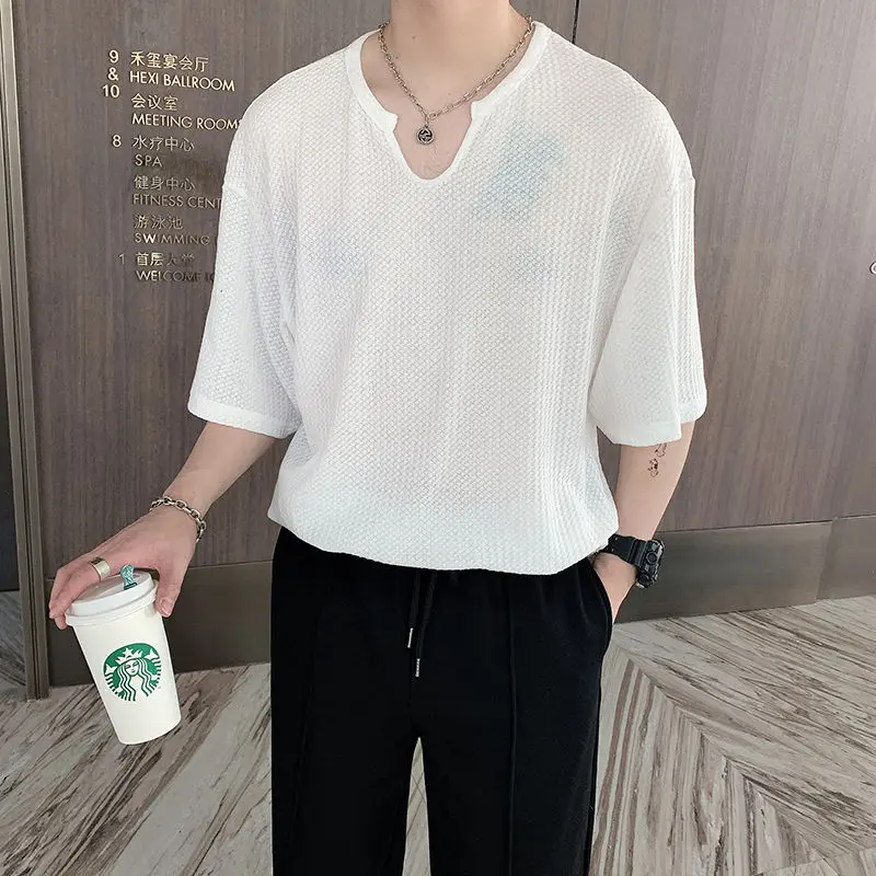 Summer V-neck Pleated T-shirt Men Korean Fashion Loose Casual T-shirt Men Harajuku Streetwear Short-sleeved T-shirt Men M-2XL
Summer V-neck Pleated T-shirt Men Korean Fashion Loose Casual T-shirt Men Harajuku Streetwear Short-sleeved T-shirt Men M-2XL
