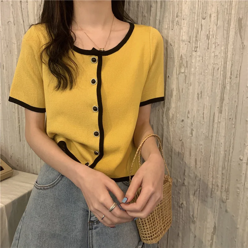 New Korean Style Women Summer O-neck Thin Knitted Cardigan Female Single-breasted Short Sleeve White Yellow Crop Top Knitwear
New Korean Style Women Summer O-neck Thin Knitted Cardigan Female Single-breasted Short Sleeve White Yellow Crop Top Knitwear