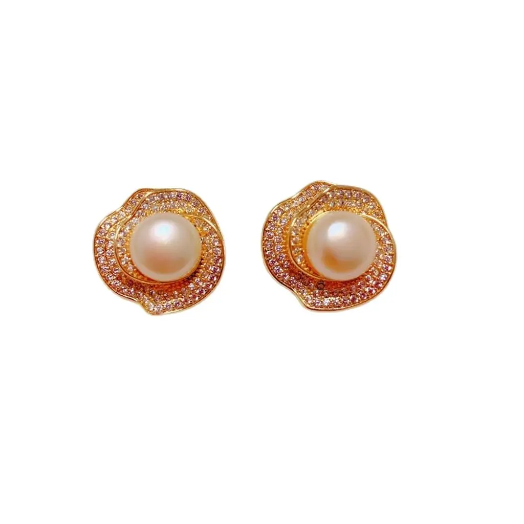 Natural pearl big earrings 14K gold coated micro-inlaid zircon high-end jewelry for women's party birthday wedding jewelry 2021
Natural pearl big earrings 14K gold coated micro-inlaid zircon high-end jewelry for women's party birthday wedding jewelry 2021