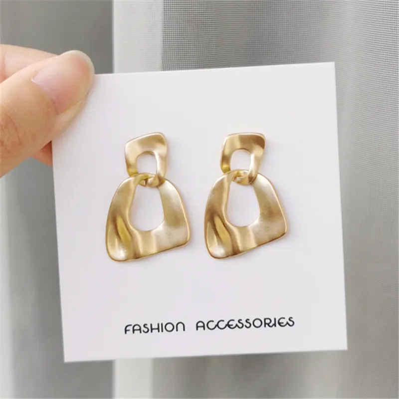 Classic Matte metal stud earrings personality cold wind irregular temperament frosted texture earrings Women fine jewelry
Classic Matte metal stud earrings personality cold wind irregular temperament frosted texture earrings Women fine jewelry