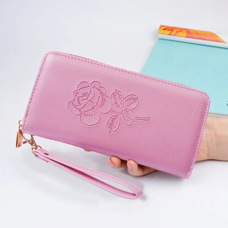 2021 engrave women wallets fashion leather long top quality classic card holder female purse zipper brand wallet for woman 
2021 engrave women wallets fashion leather long top quality classic card holder female purse zipper brand wallet for woman