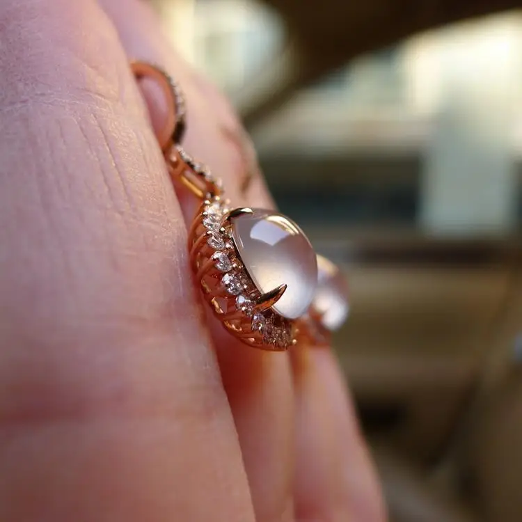 Chalcedony Kinds of Strong Fluorescent Chalcedony Earrings Eardrop Earring S925 Sterling Silver Inlaid Young Temperament Silver
Chalcedony Kinds of Strong Fluorescent Chalcedony Earrings Eardrop Earring S925 Sterling Silver Inlaid Young Temperament Silver