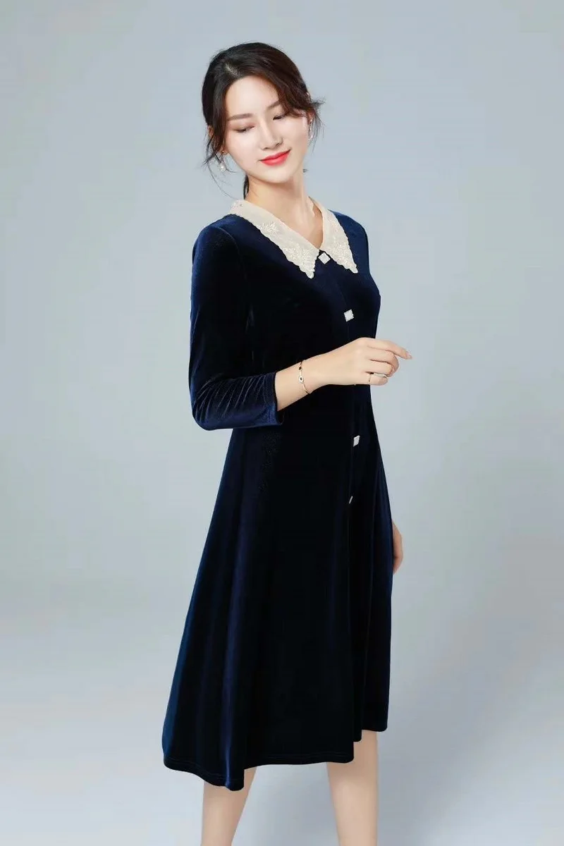 Dress Plus Size 2021 Autumn Winter High Quality Brand Women Turn-down Collar Beading Button Long Sleeve Wine Red Blue Dress 4XL
Dress Plus Size 2021 Autumn Winter High Quality Brand Women Turn-down Collar Beading Button Long Sleeve Wine Red Blue Dress 4XL