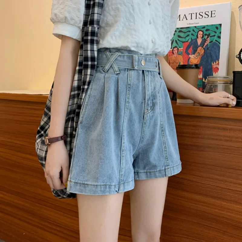 Retro High Waist Wide Leg Pants A- line Shorts Summer 2021 New Korean Style Internet Celebrity Slimming Jeans Women's Straight 
Retro High Waist Wide Leg Pants A- line Shorts Summer 2021 New Korean Style Internet Celebrity Slimming Jeans Women's Straight