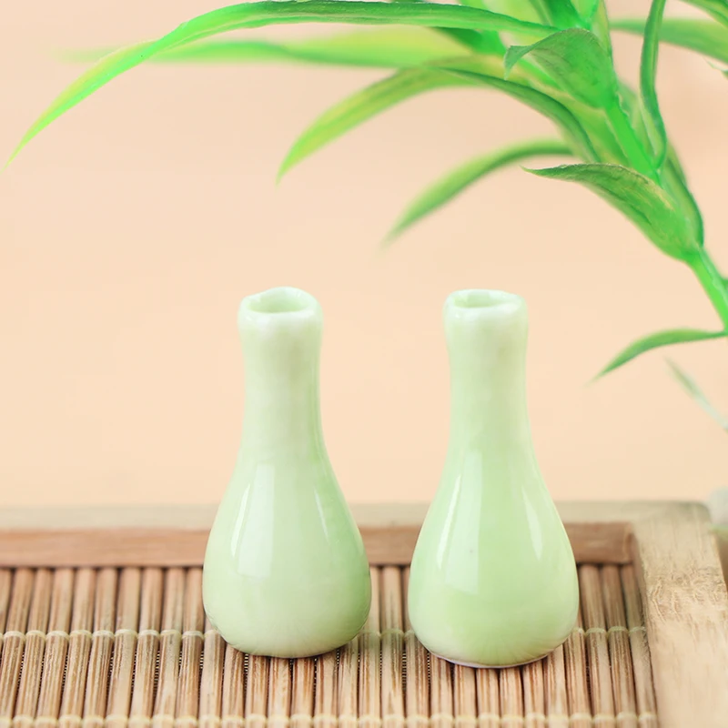 1:12 Dollhouse Miniature Light Green Ceramics Vase Bottle Doll Small Bottle Home Decor Toy
1:12 Dollhouse Miniature Light Green Ceramics Vase Bottle Doll Small Bottle Home Decor Toy