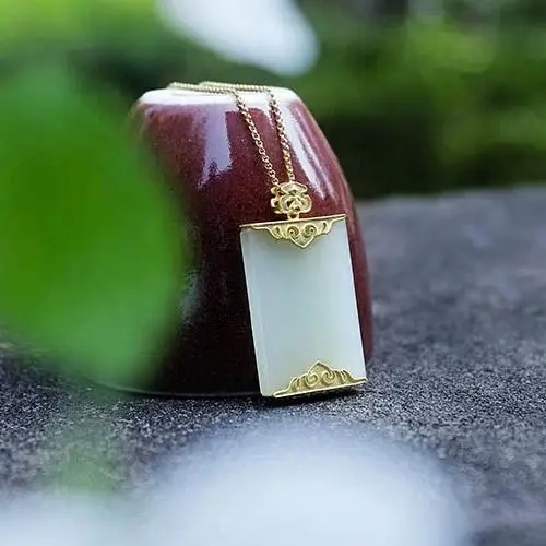 2021 hot new style Natural Hetian White Jade Pendant Tranquility and Peace Plate Chinese Jade Necklace Gift Female Accessories
2021 hot new style Natural Hetian White Jade Pendant Tranquility and Peace Plate Chinese Jade Necklace Gift Female Accessories
