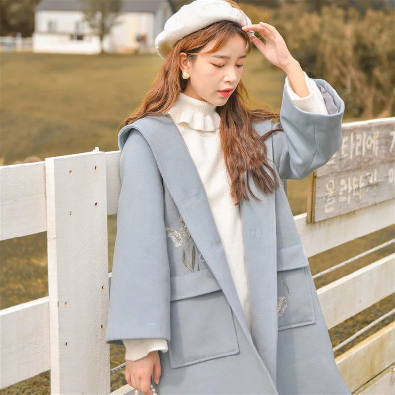 2021 Autumn And Winter New Style College Wind Woolen Coat Korean Style Loose Mid-length Hooded Thick Coat
2021 Autumn And Winter New Style College Wind Woolen Coat Korean Style Loose Mid-length Hooded Thick Coat