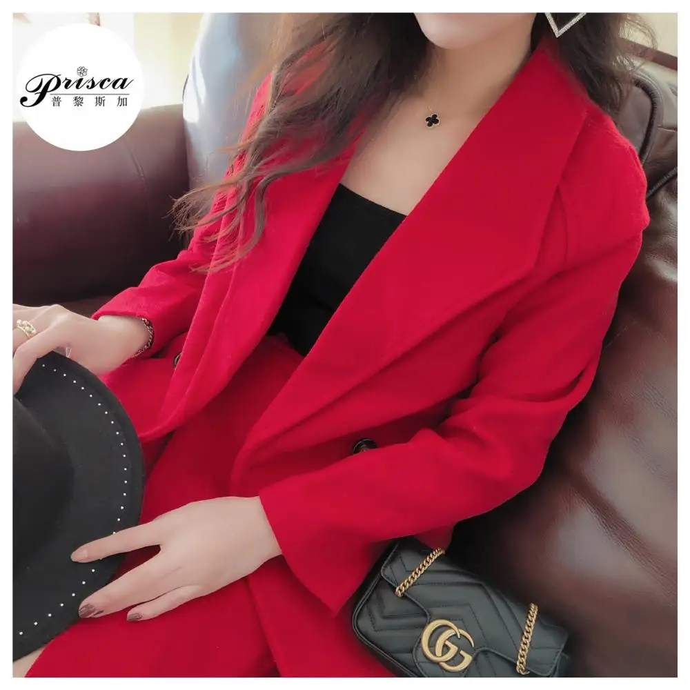 Женский костюм из двух предметов, красное тонкое пальто и юбка из ткани, большие размеры
Женский костюм из двух предметов, красное тонкое пальто и юбка из ткани, большие размеры