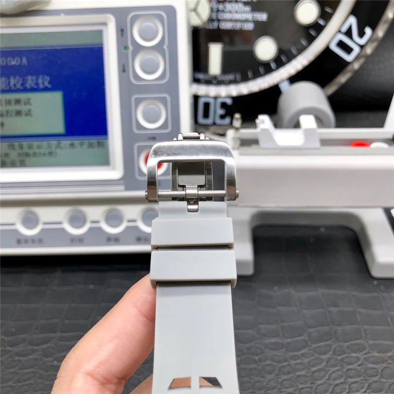 Luxury Brand New Limited Edition Richard Skeleton Automatic Watch Men Watches Mechanical Wristwatch Black Grey Rubber Glass Back
Luxury Brand New Limited Edition Richard Skeleton Automatic Watch Men Watches Mechanical Wristwatch Black Grey Rubber Glass Back