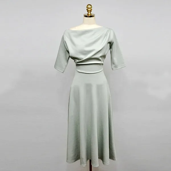 Elegant Slash neck Women Dresses Women's Hlaf sleeve High Waist A-line Midi slim Dress Female Fashion 2020 Summer Clothes New
Elegant Slash neck Women Dresses Women's Hlaf sleeve High Waist A-line Midi slim Dress Female Fashion 2020 Summer Clothes New