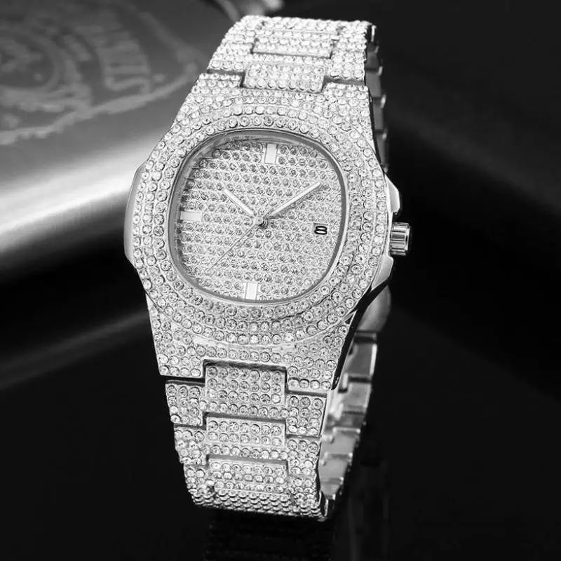 2021 Fashion And Popular Men's Watch Diamond Stainless Steel Steel Belt Hip-hop Style Top Brand Luxury Date Calendar Watch
2021 Fashion And Popular Men's Watch Diamond Stainless Steel Steel Belt Hip-hop Style Top Brand Luxury Date Calendar Watch