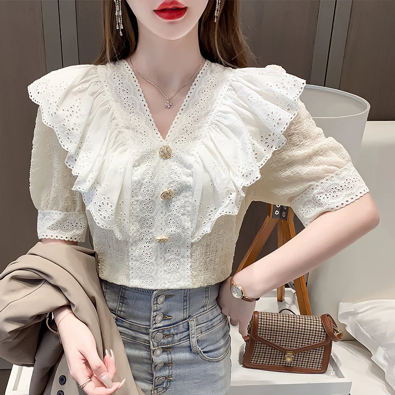 COIGARSAM French Style Ruffles Shirt Womens tops New Summer Vintage Short Sleeve Lace V-Neck Women shirts Apricot White 3165 
COIGARSAM French Style Ruffles Shirt Womens tops New Summer Vintage Short Sleeve Lace V-Neck Women shirts Apricot White 3165