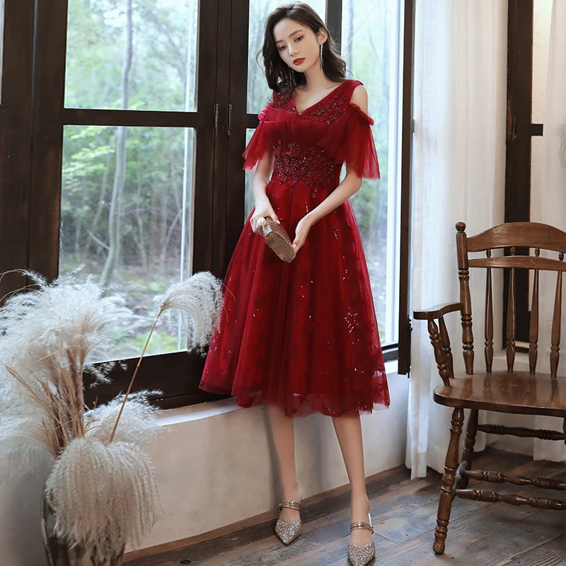 Tea Length Midi Women Prom Gowns Wine Red Bridal Reception Dresses Elegant V-Neck Off The Shoulder Engagement Dress
Tea Length Midi Women Prom Gowns Wine Red Bridal Reception Dresses Elegant V-Neck Off The Shoulder Engagement Dress